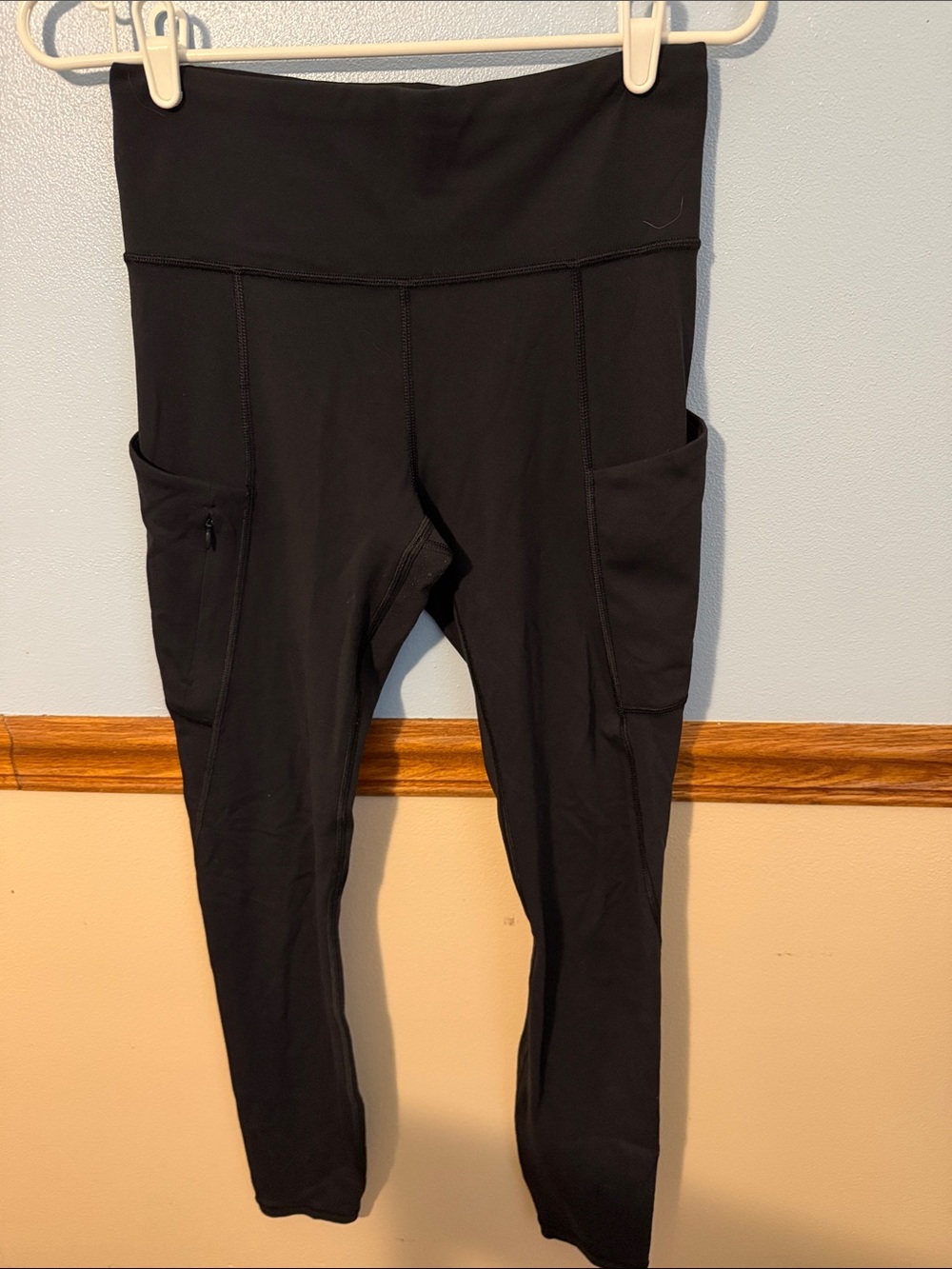 Athleta All In Black High-Waist Pocket Leggings Size Small Tall